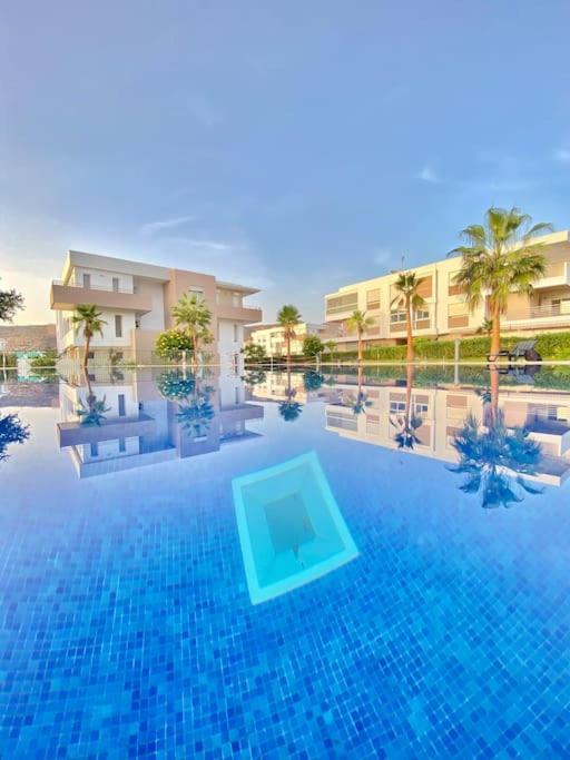 Superbe Avec Piscine - 5 Min De La A Imi Ouaddar Apartamento