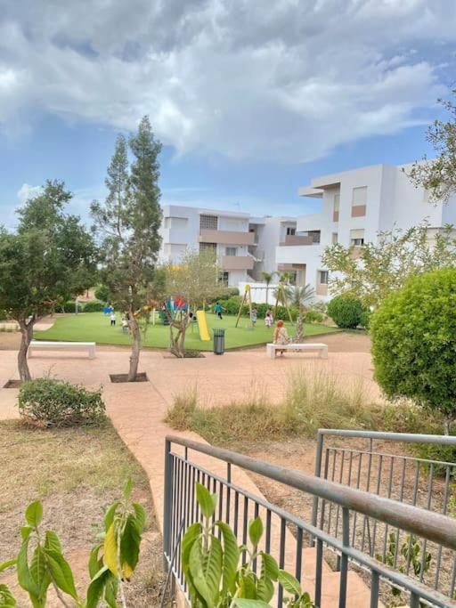 Superbe Avec Piscine - 5 Min De La A Imi Ouaddar Apartamento